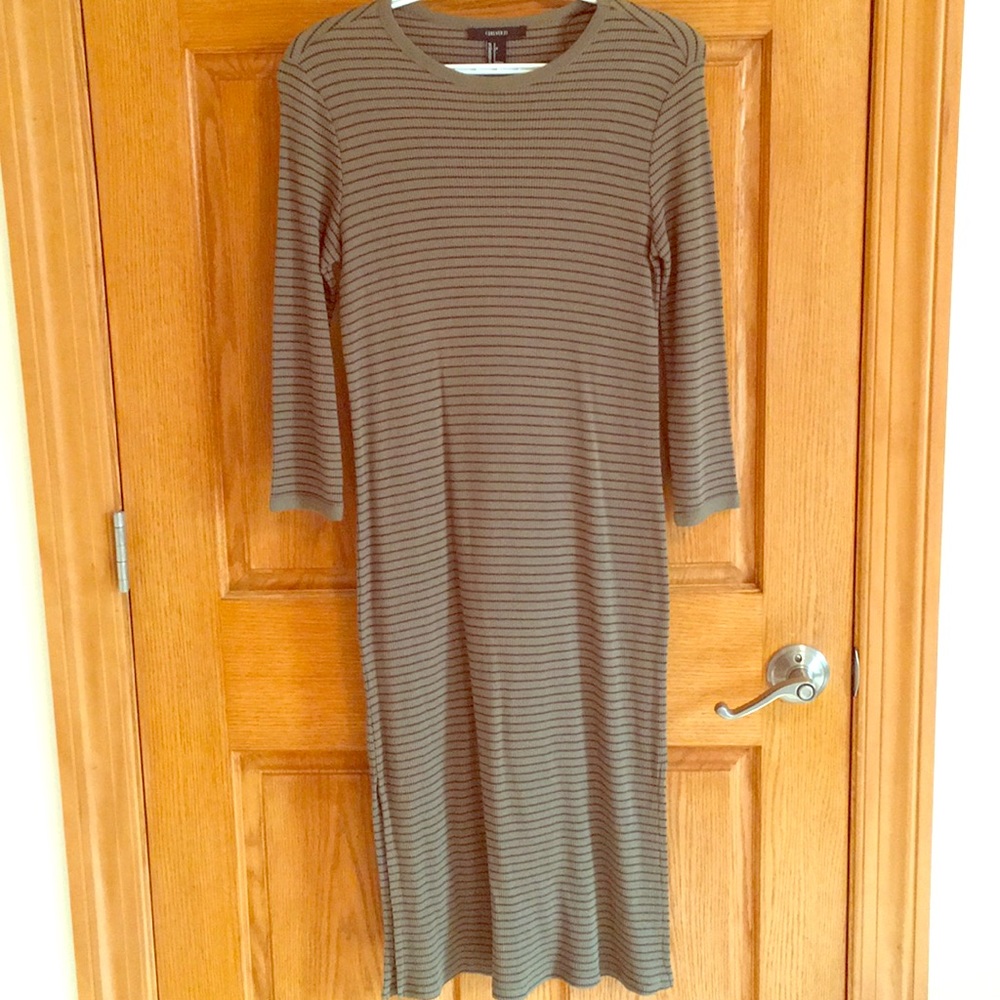 Green/black striped sweater dress